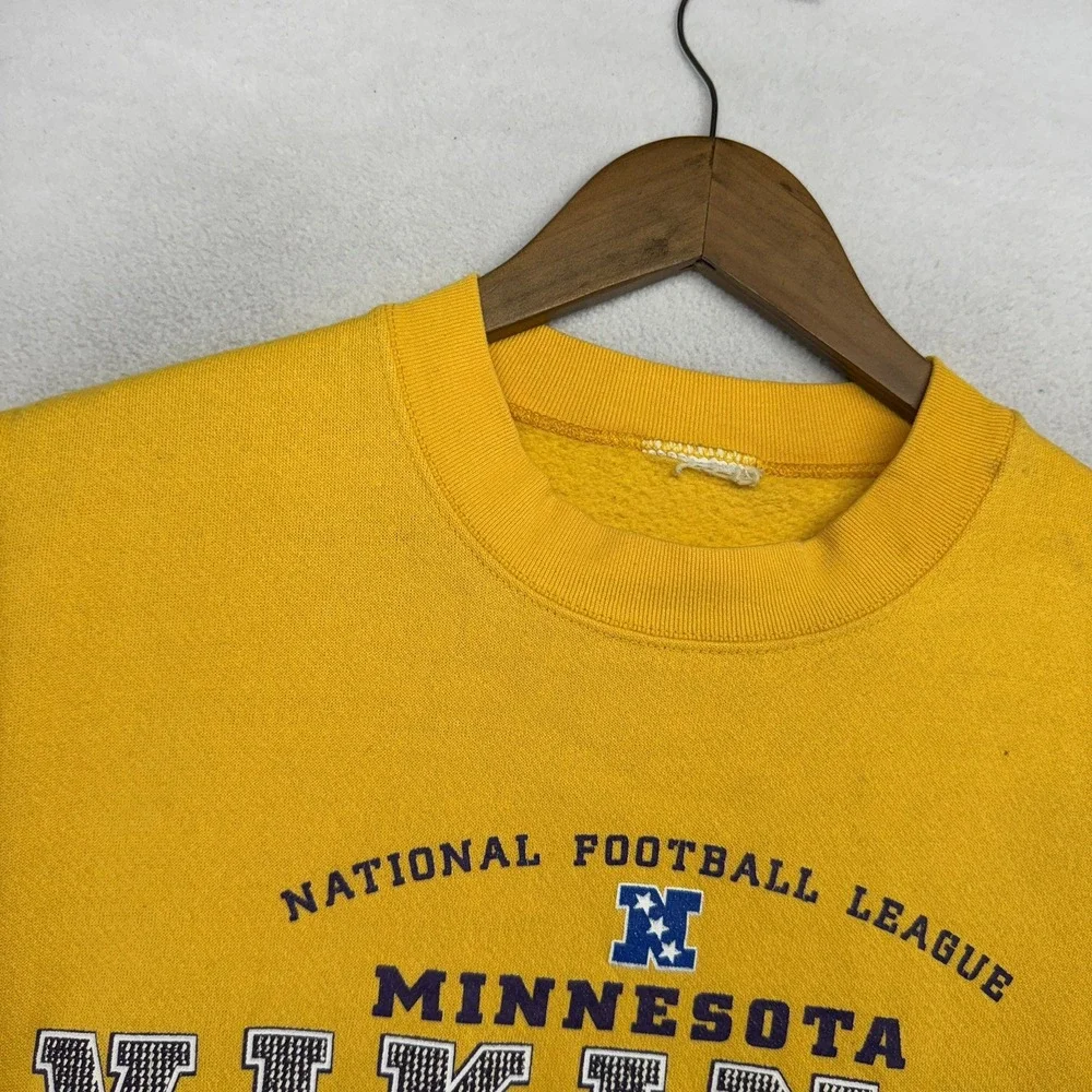Vintage Minnesota Vikings Sweatshirt Men's Large Yellow Graphic Crewneck 90s